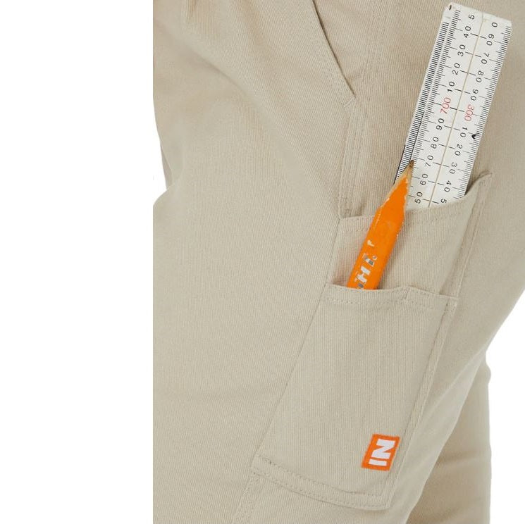 Z01P Zadie with Pockets Close Up