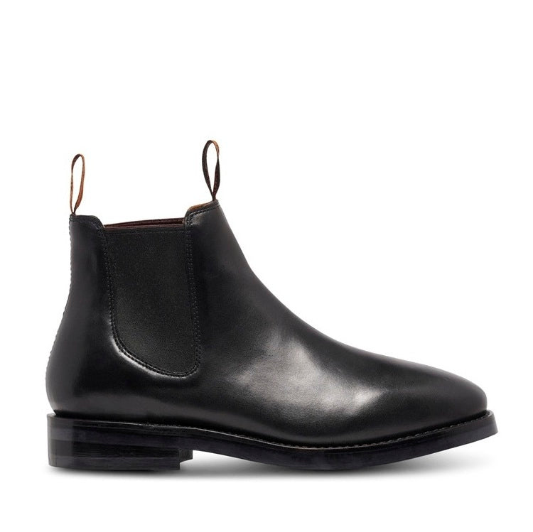 Black chelsea Mustang Signature Y61061 Mens Pull Up Leather Non Safety Boot